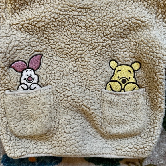 🌟3/$20🌟 
Disney Winnie the Pooh Sweatshirt 0-3Months - Picture 2 of 6